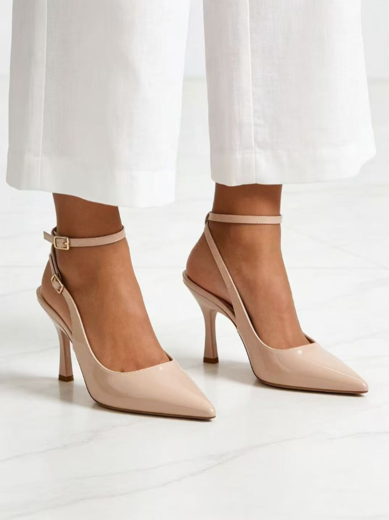 Décolleté Slingback a Punta con Cinturino
